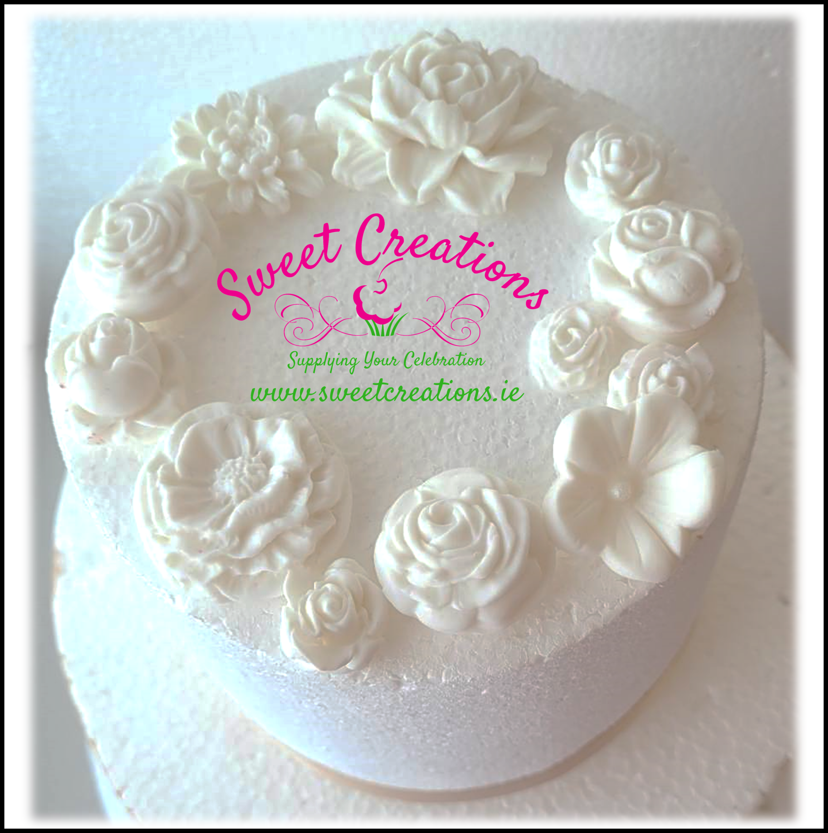wp-image-679caac3ef79f.png Edible Flowers White - Image 1