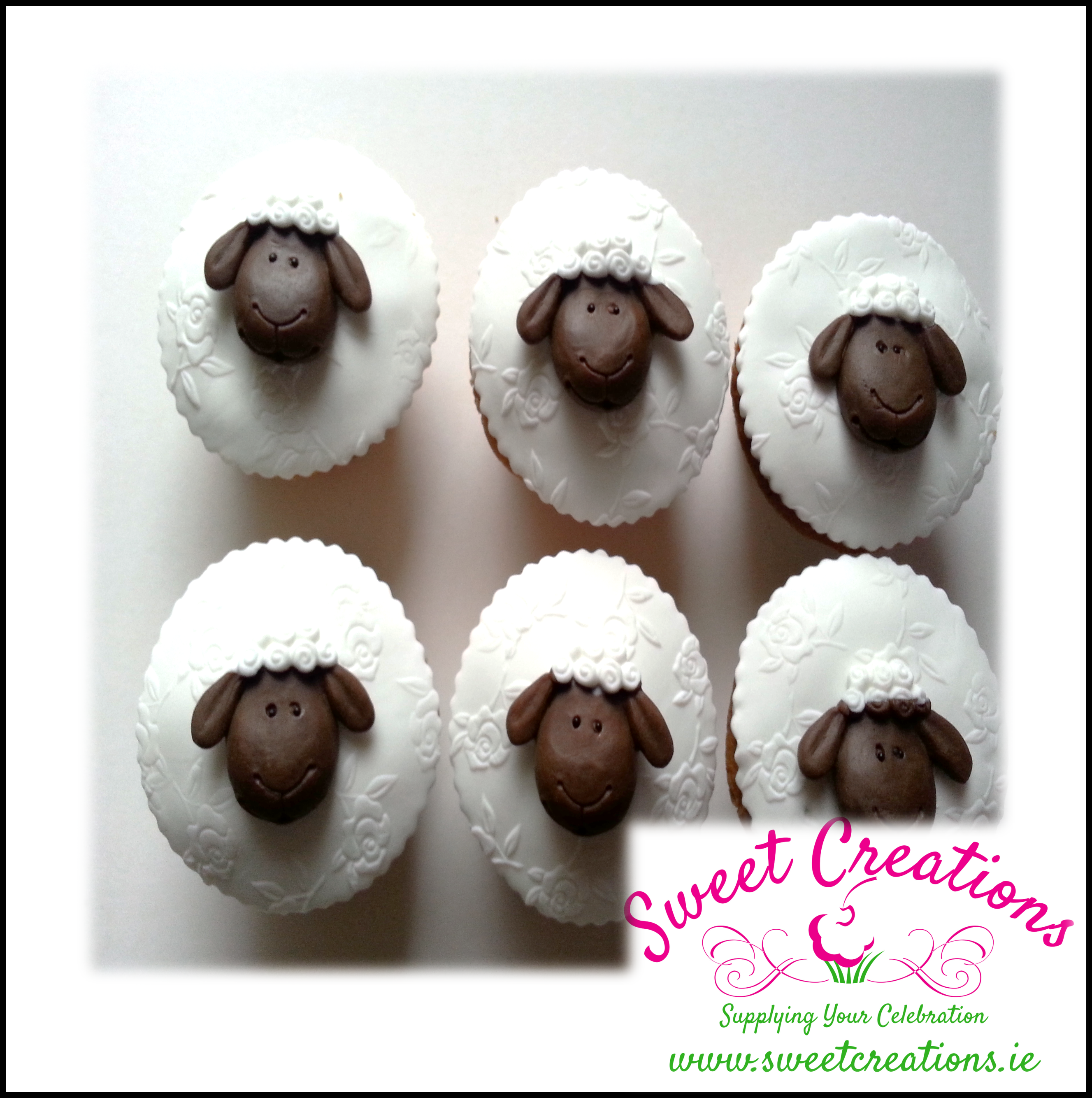 wp-image-679cb5e2e7fe8.png Edible Sheep Cake Decoration. edible sheep, suitable for cupcakes and celebration cakes. These are suitable for cakes and cupcakes,